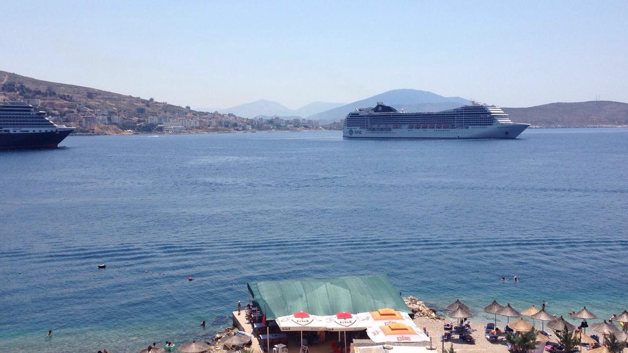 Royal King And Queen Apartment For Luxury Life Sarande Exterior photo